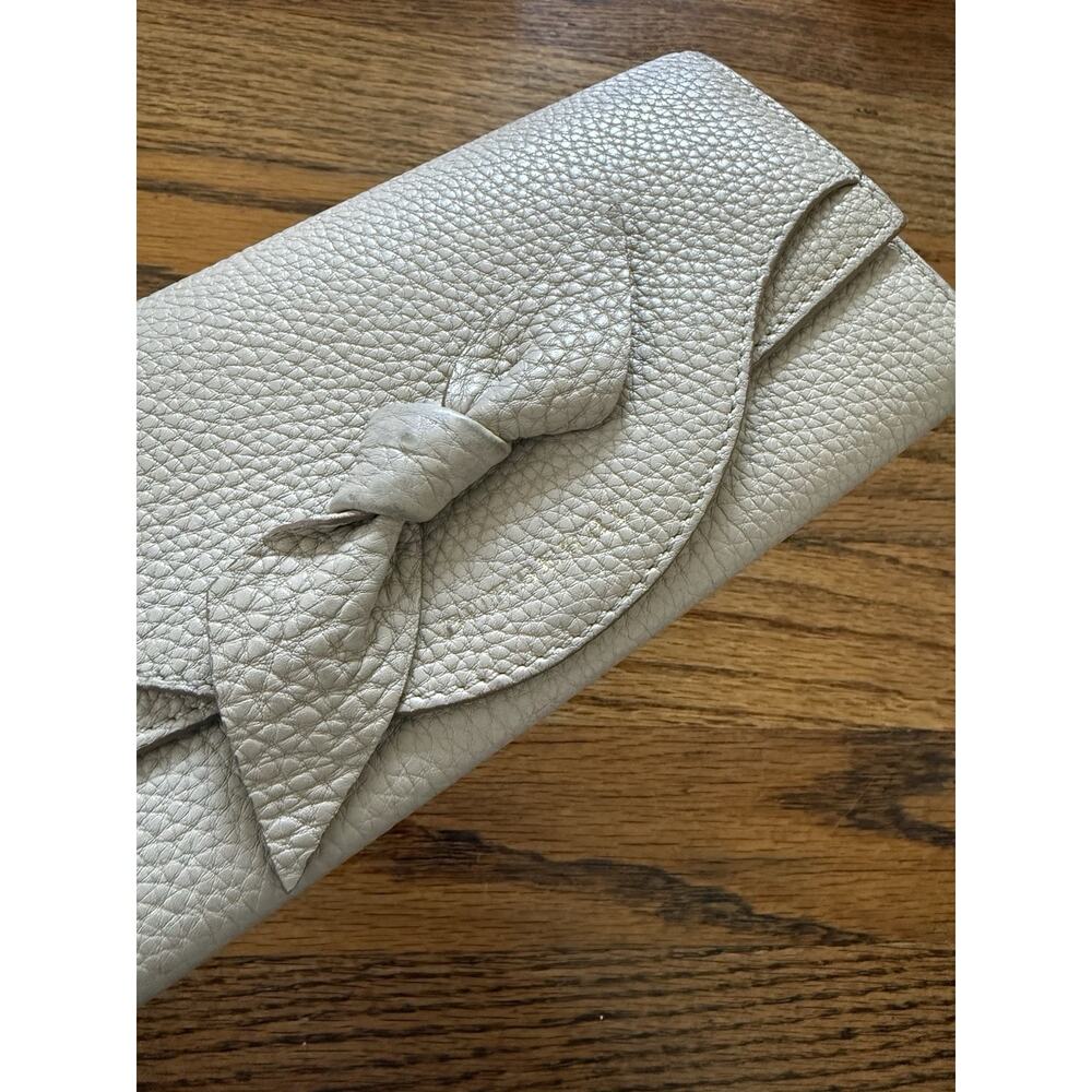 RARE VINTAGE Burberry Beige Leather Bow Continental Wallet - Picture 2 of 13